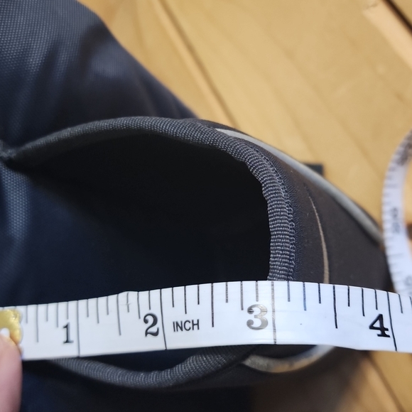 Nike Active Fanny Bag with insulated bottle holder - Picture 9 of 10